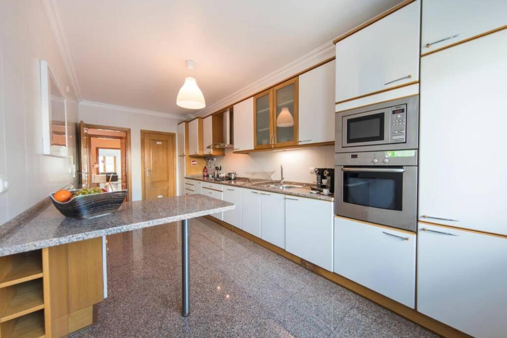 Apartment 2 Bedroom With Garage Family Wonder Lissabon