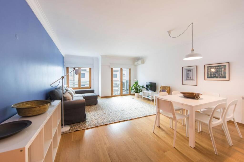 2 Bedroom With Garage Family Wonder Apartment Lissabon